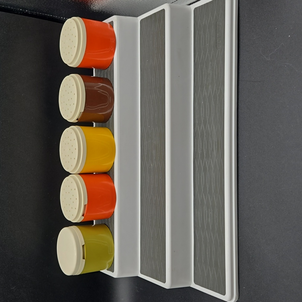 Vintage Tupperwear Harvest Colors Stackable Spice Containera Shakers #1308